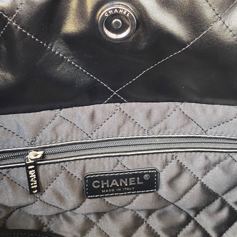 Chanel Hobo 22 Bags